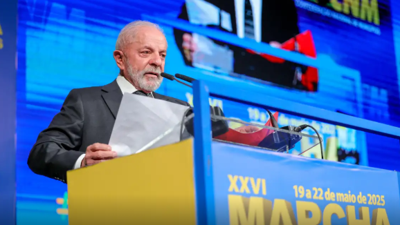 Presidente Lula anuncia crédito para reformas e acesso a médicos especialistas