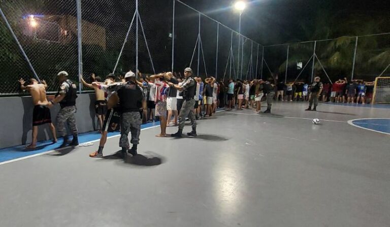 Torneio é frustrado pela polícia após descobrirem o que seria a premiação; veja