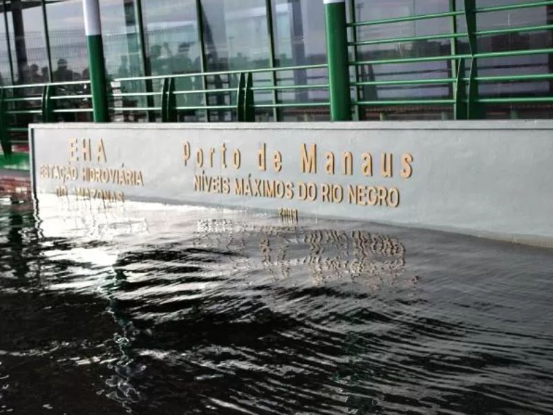 Em Manaus, Rio Negro cai 6 cm em 3 dias depois de 250 dias de elevação constante