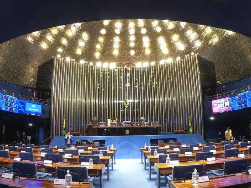 Oposição desocupa Senado sem acordo para impeachment de Moraes