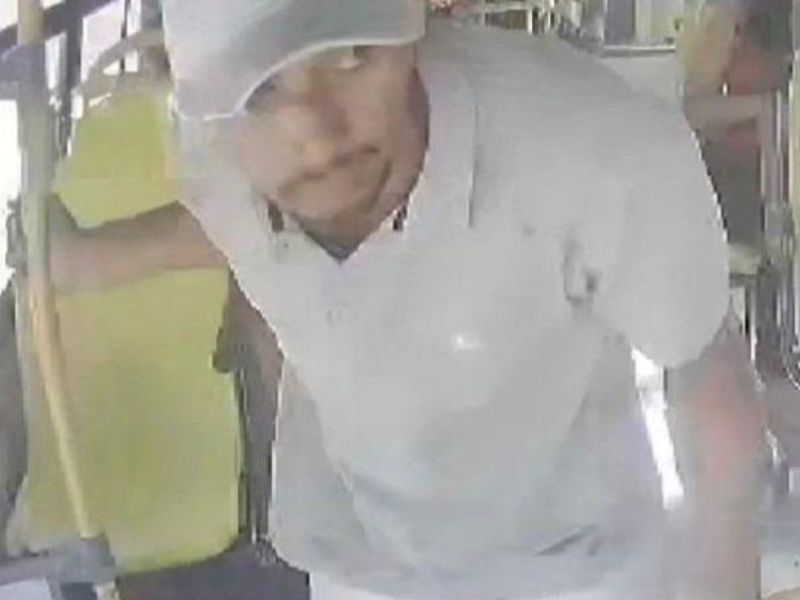 Suspeito de roubos em linhas de ônibus em Manaus tem imagem divulgada pela polícia